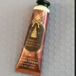 🎅 BBW Bright Christmas Morning Hand Cream NEW